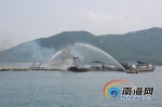 三亚：首次举行水域救援综合演练水陆两栖车实力参演 - 海南新闻中心