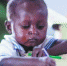 “沉思照”变身爆款表情 加纳男孩获捐数千美元 - 海口网