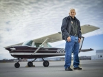 世界上最年长飞行员：99岁生日时再次“起飞” - 海口网