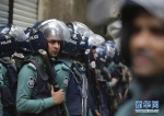 孟加拉国警方实施围捕行动 2名武装分子自杀身亡 - 海口网