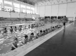 海南近八成学生不会游泳 只有1所中学开设游泳课(图) - 海南新闻中心