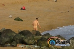 海口白沙门海滩现裸男 市民：裸男并非第一次出现 - 海南新闻中心
