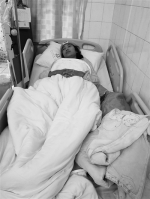 保亭一女子患尿毒症弟弟愿捐肾救她 却没钱支付高额治疗费 - 海南新闻中心
