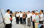 陵水组织“五一”劳模活动 观摩发展成就 - 海南新闻中心