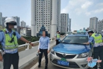 海口一女司机打起歪主意 小轿车“装”出租车拉客被拘留 - 海南新闻中心