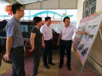 乐东县驻点县领导到莺歌海镇开展“七一”系列活动 - 海南新闻中心