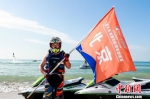 比赛吸引了来自北京、上海、雄安、三亚等地的18名摩托艇运动员参赛。　赛事组委会供图 摄 - 中新网海南频道