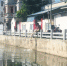 东方八所龙须沟：市民随意倒垃圾 水体散发恶臭味 - 海南新闻中心
