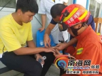 三亚一学生戒指脱不了手指部分已发肿 消防破拆救援 - 海南新闻中心