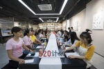 海南太古可口可乐2019年“520项目之女性环保艺术品再造”公益课堂成功举办 - 海南新闻中心