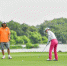 　图为参赛的海内外高尔夫爱好者。　骆云飞 摄 - 中新网海南频道