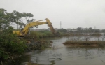 美兰区依法对南渡江（白沙街道段）区域内的养殖鱼塘及生产设施进行清理拆除 - 海南新闻中心