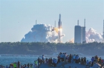 　2020年5月5日，为我国载人空间站工程研制的长征五号B运载火箭在海南文昌首飞成功，正式拉开我国载人航天工程“第三步”任务的序幕。 - 中新网海南频道