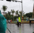 惨烈！一男子骑电动车过斑马线被撞飞死亡 海口交警介入调查 - 海南新闻中心