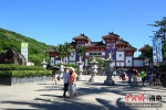 三亚南山：暑期美景迎客来 - 中新网海南频道