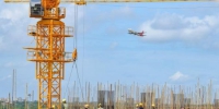 8月20日，海口江东新区美兰空港一站式飞机维修基地项目现场。王程龙 摄 - 中新网海南频道