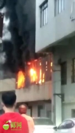 情况危急！海口一居民楼清晨突发火灾，7人被困…… - 海南新闻中心