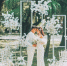 新人在天涯海角景区拍婚纱照。(景区供图) - 海南新闻中心