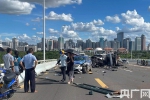 海口世纪大桥发生交通事故致五车受损 - 海南新闻中心