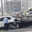 海口人民桥上两车相撞，车头“烂”了！民警：一司机拐弯处超车…… - 海南新闻中心