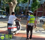 曝光！骑车未戴安全头盔，海口这些人被罚40元 - 海南新闻中心