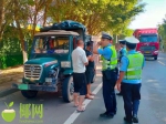 澄迈一农机车人货混装、非法改装……被交警“数罪”并罚！ - 海南新闻中心