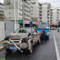 海口海甸岛两车追尾，皮卡车车头凹陷，发动机盖变形翘起… - 海南新闻中心