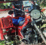事发海口！一三轮摩托车司机因操作不当撞上石头堆，造成一死一伤 - 海南新闻中心