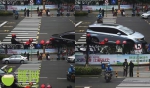 监控全拍下来了！海口一批外卖骑手交通违法行为被曝光 - 海南新闻中心
