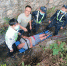 与路面落差近3米！八旬老人不慎跌落排水沟 三亚警民联合救助 - 海南新闻中心