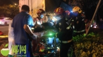 惊险！电动自行车与货车发生碰撞，三亚一男子被卷入车底 - 海南新闻中心