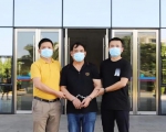 潜逃23年的海南省烟草公司原副总经理杨开联被押解回琼 - 海南新闻中心