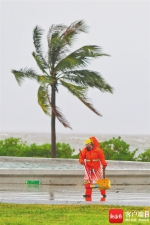 “暹芭”影响多地出现强降雨天气 海南各市县、各部门逆风前行护民安 - 海南新闻中心