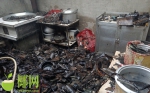 险！澄迈一村民家厨房煤气罐起火 消防员及时抬出“火雷” - 海南新闻中心