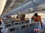 南航“客改货”航班从郑州运送34.6吨防疫物资驰援海南 - 中新网海南频道