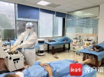 海南省血液中心派12人赴“疫”线采浆 已有65人捐献恢复期血浆 - 海南新闻中心