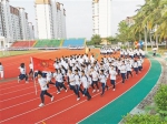　学生开展跑操活动。 屯昌县委宣传部供图 - 中新网海南频道