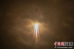 长征七号运载火箭成功发射天舟六号货运飞船 - 中新网海南频道