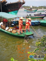 琼海“四河一港一滩”有了专业保洁队 - 海南新闻中心