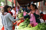 又一个！白沙牙钗农贸市场保供稳价惠民生的“菜篮子”开市 - 海南新闻中心