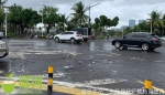 投诉！海口这条道路雨后露出“丑态”，市民出行常被“坑” - 海南新闻中心